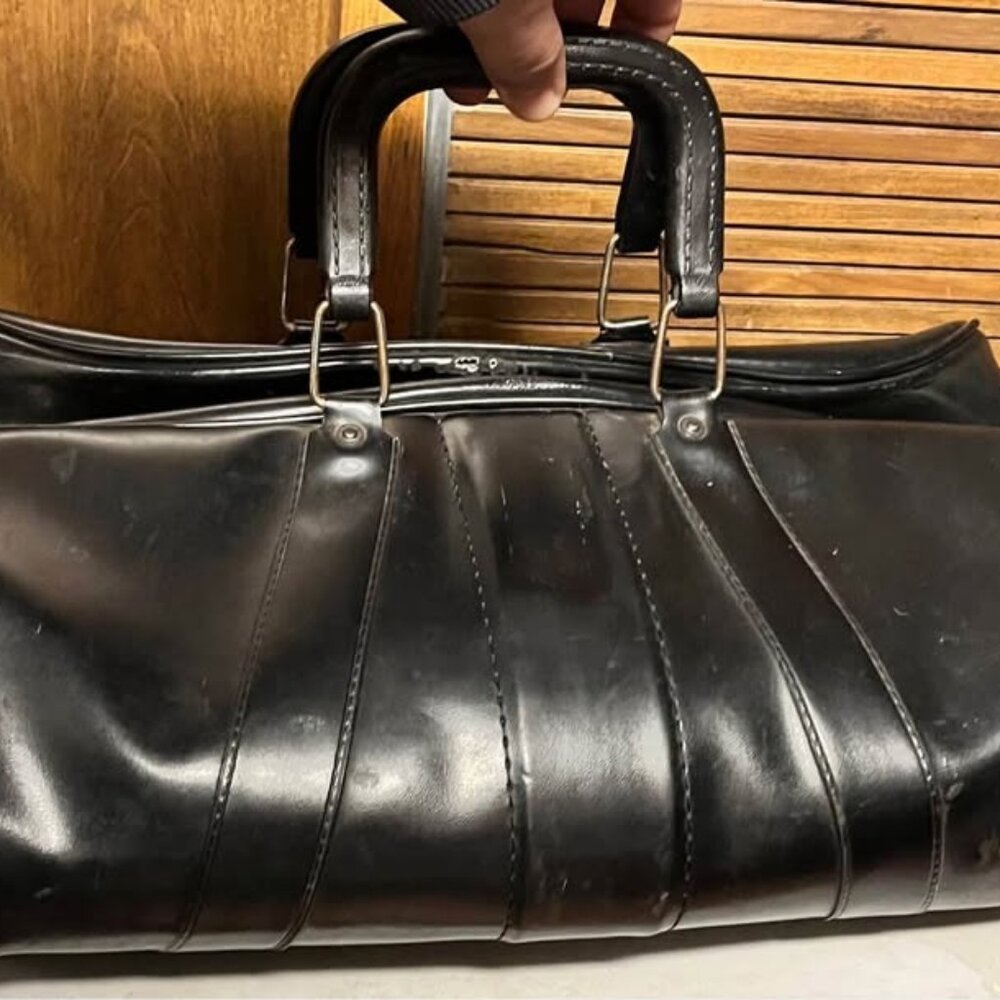 Vintage 1970s Black Leather Bowling / Travel Bag – Heavy Leather